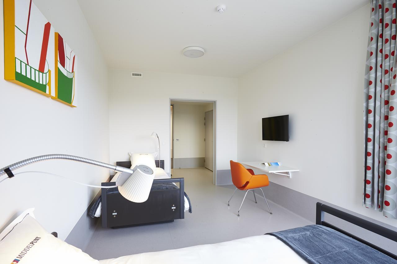 Hotel Middelpunt - Gratis Parking - Ontbijt Inbegrepen! Middelkerke Exteriör bild
